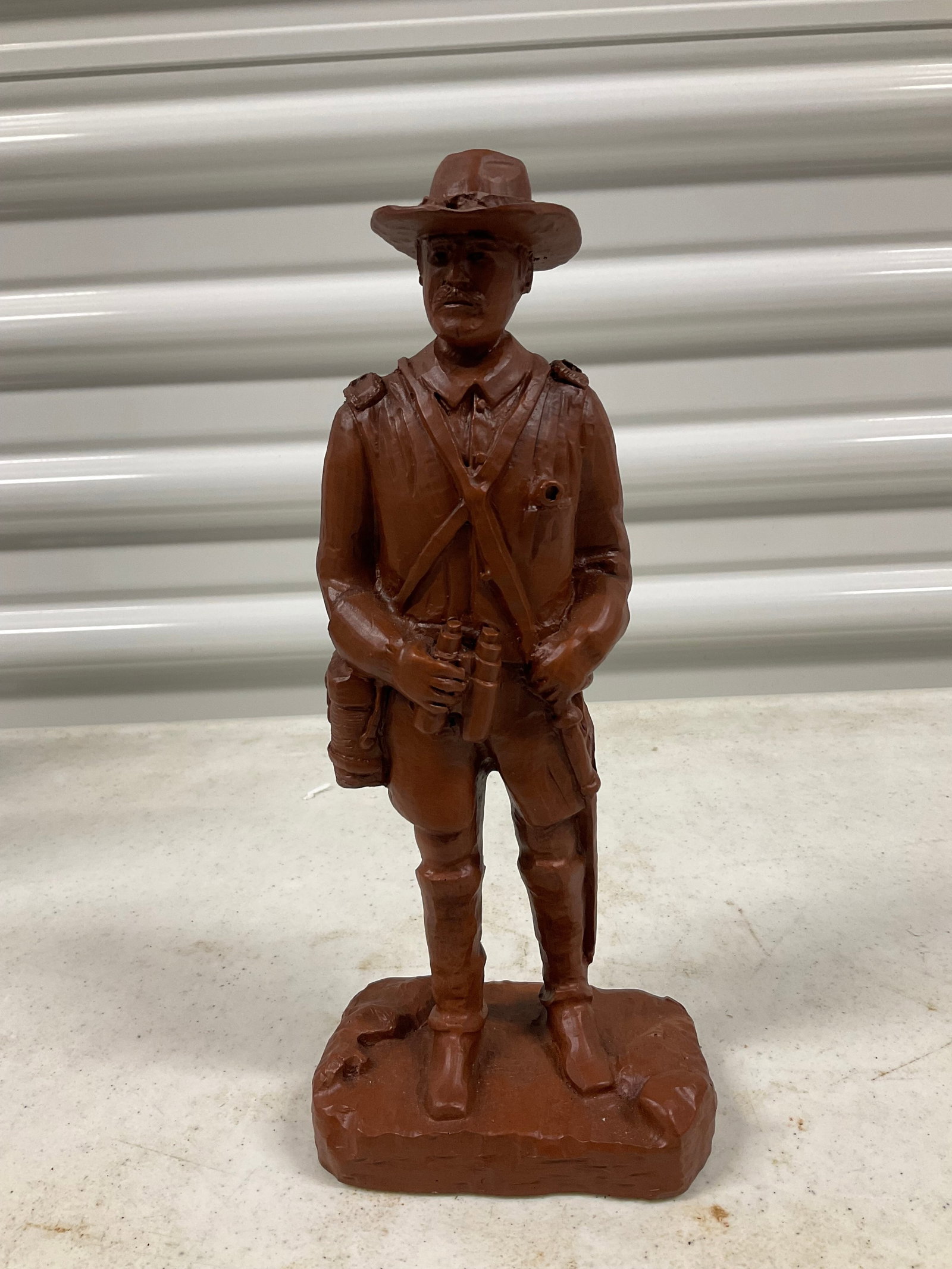 Carved statue of #433 Union Officer RM Chastain 9.5 inches tall: Carved statue of #433 Union Officer RM Chastain 9.5 inches tall