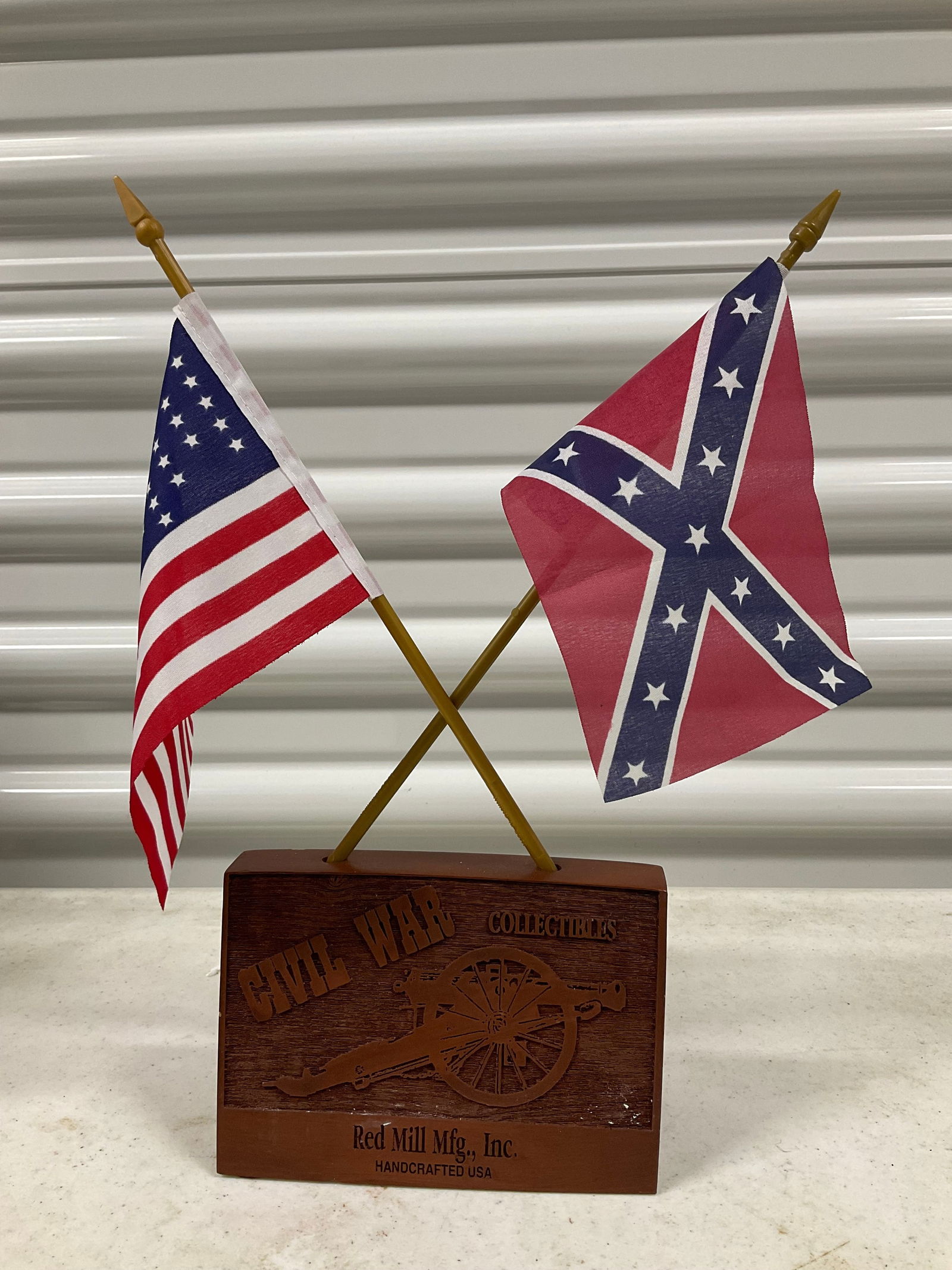 Civil War Collectibles Red Mill MFG. handcrafted in the USA 12 inches tall with flags: Civil War Collectibles Red Mill MFG. handcrafted in the USA 12 inches tall with flags