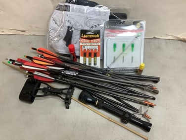 Various hunting accessories(arrows, Lumenok lighted nock, and more)
