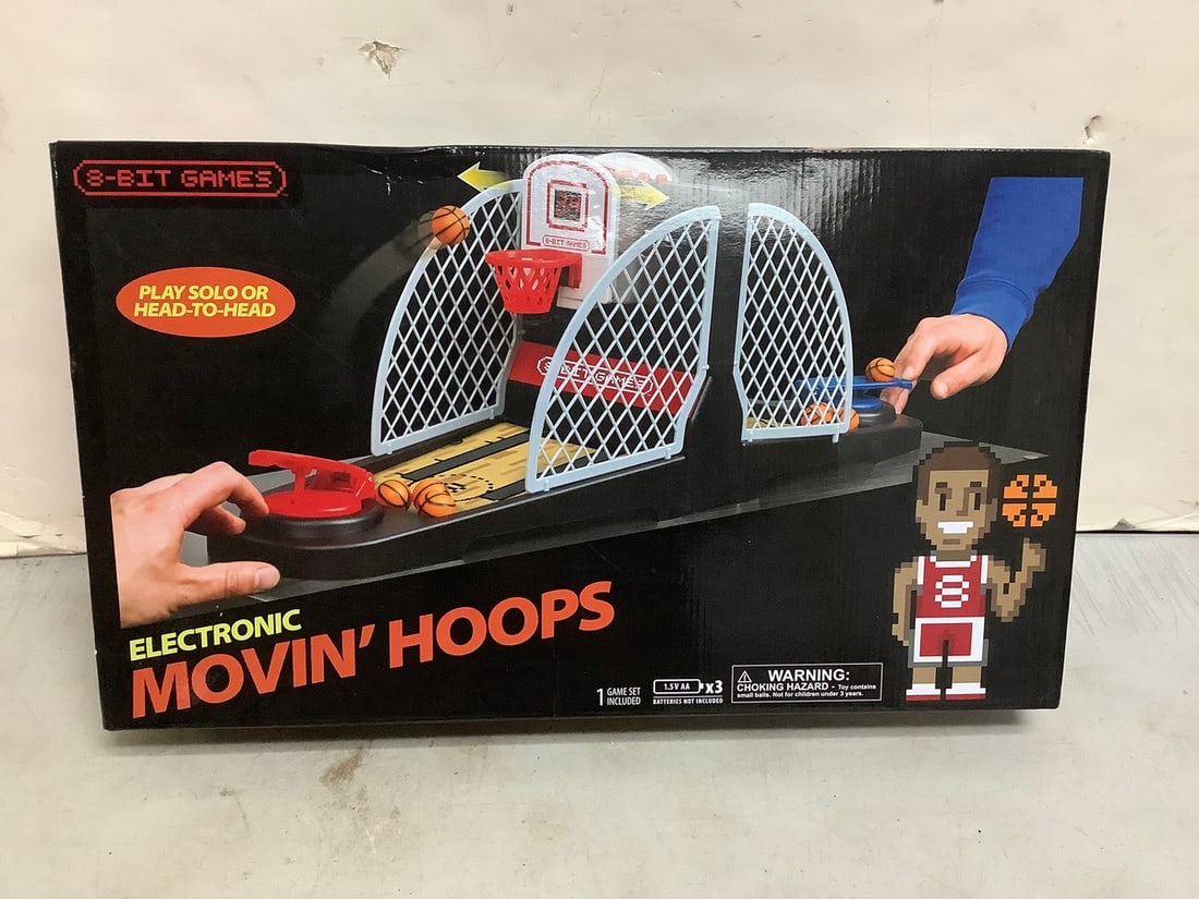 Electronic Movin Hoops game(8-bit games) (1 of 1)