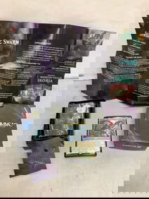 Magic The Gathering card set in box with manual