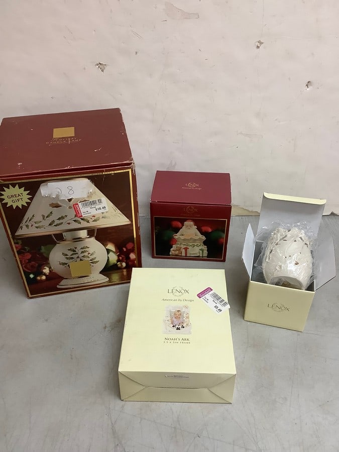 Lenox decor(Candle Lamp, 3.5in.x5in. decorative frame, and more) (1 of 1)