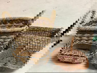 Various wicker baskets(tallest 16in.)