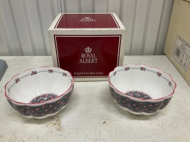 Royal Albert made in England - Jenny Wren  2 small candy bowls 5 inches across