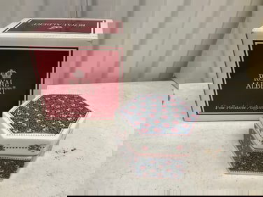 Royal Albert made in England - Jenny Wren Hexagonal box 4 inches by 2 inches