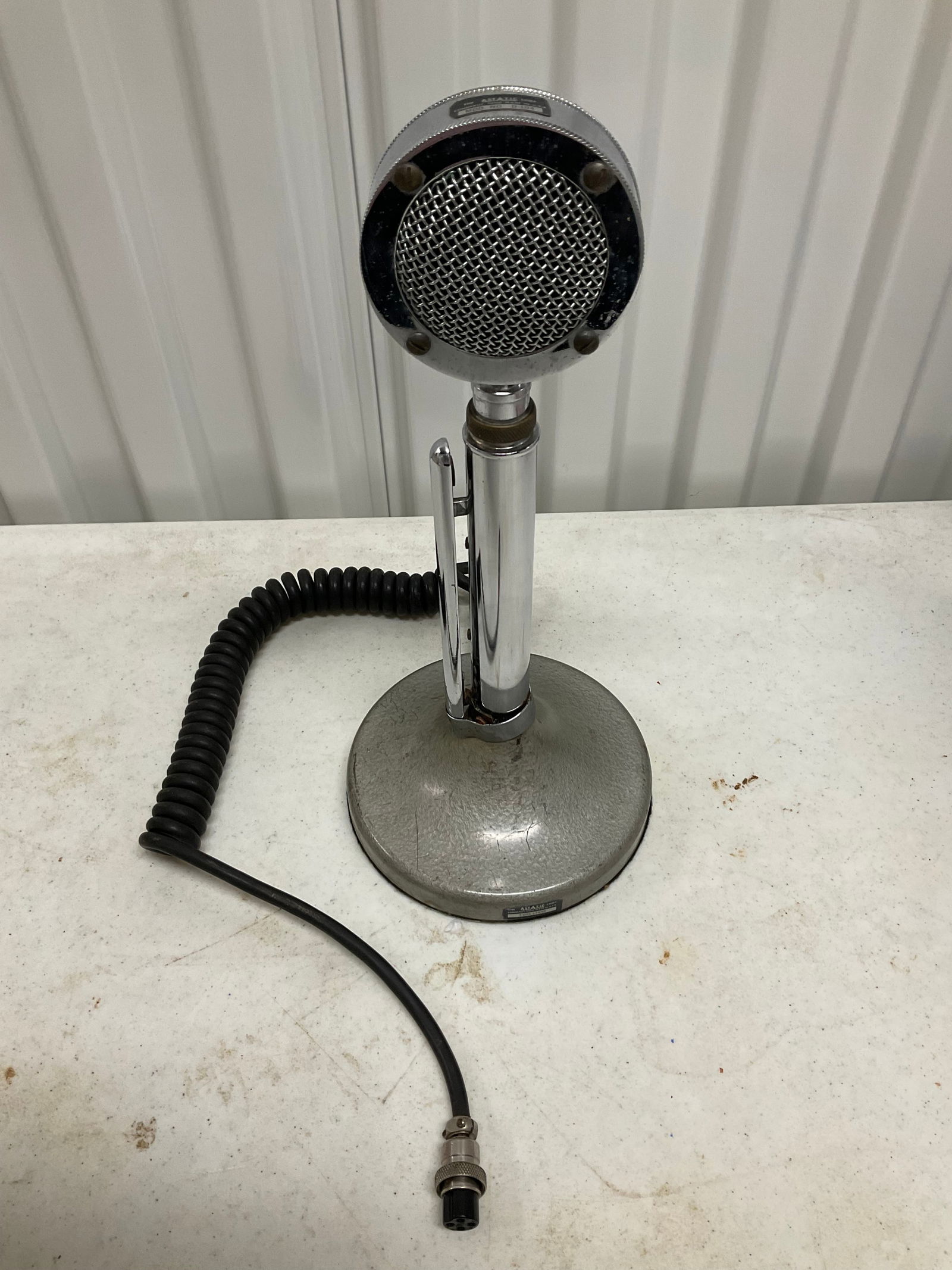 Astatic T-UG8 microphone - D-104 (1 of 1)