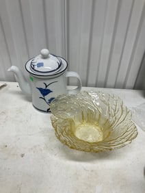Danks tea pot and yellow depression glass