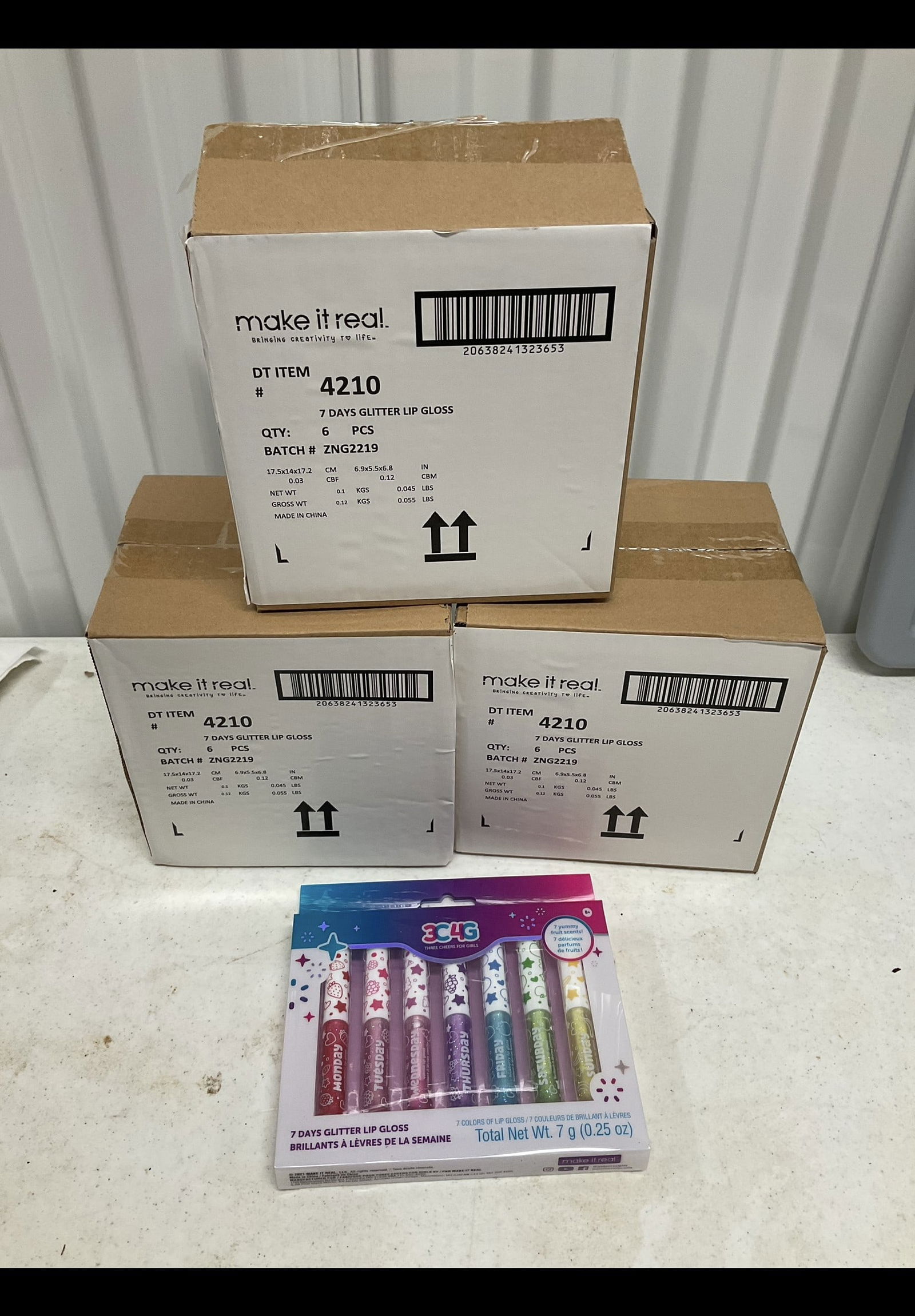 Lot of 3 cases of 7 day glitter lip gloss new in package set of 6 (1 of 1)