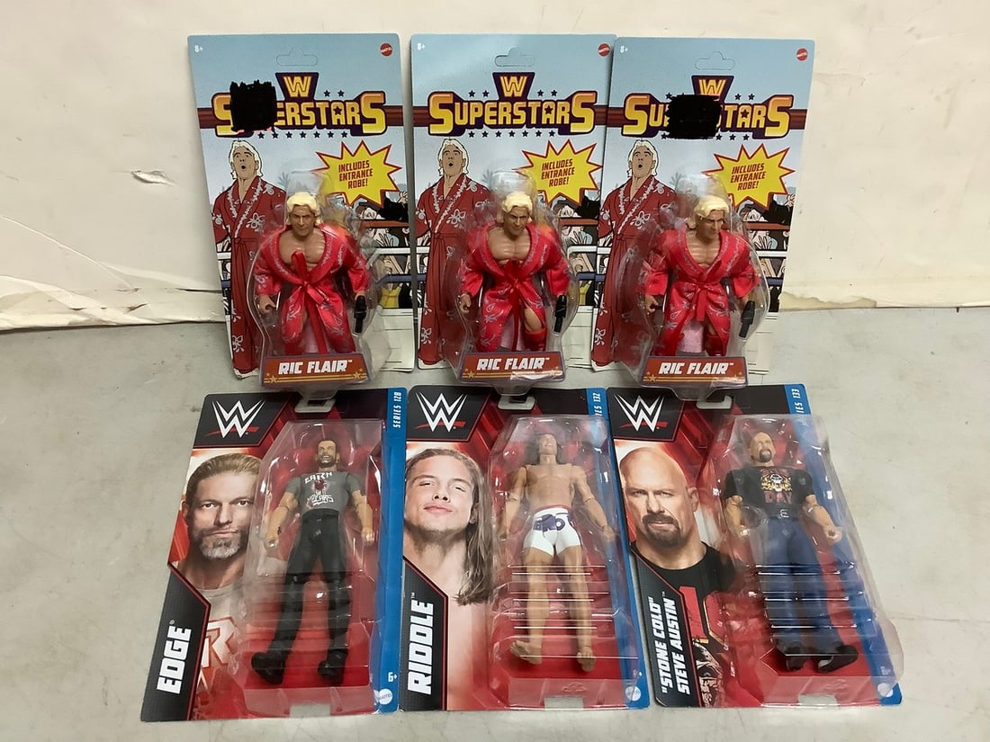 Lot of WWE Wrestling Figures - NEW (1 of 1)