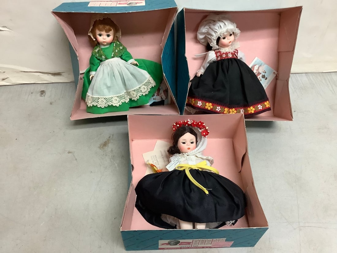 Vintage Madame Alexander Dolls: Vintage Madame Alexander Dolls