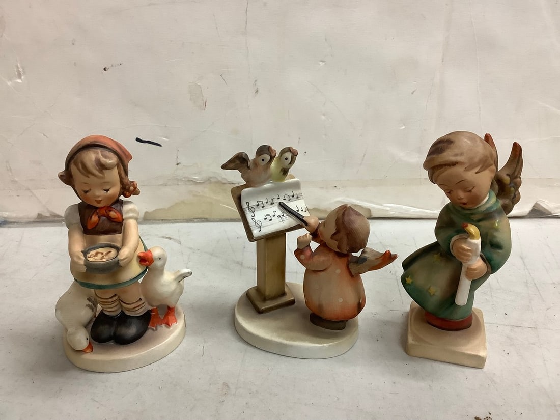 Goebel decorative statues(4.75in.tallest): Goebel decorative statues(4.75in.tallest)