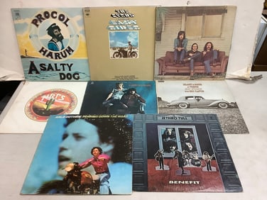 Vintage records(Arlo Guthrie, Jathro Tull, Delaney and Bonnie, and more)