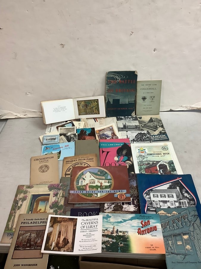 Vintage ephemera(The Battle of Britaink, The Visitor's Guide of Coggeshall, and more): Vintage ephemera(The Battle of Britaink, The Visitor's Guide of Coggeshall, and more)