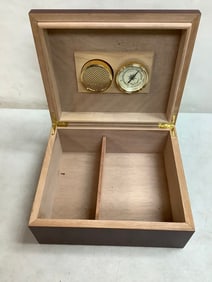 1915 Thompson Wooden Box (10.25inx8.25inx4.5in)