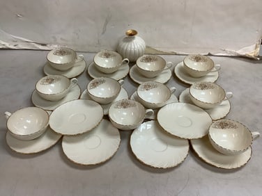 Lenox teacup/plate set and vase(5in.tall)