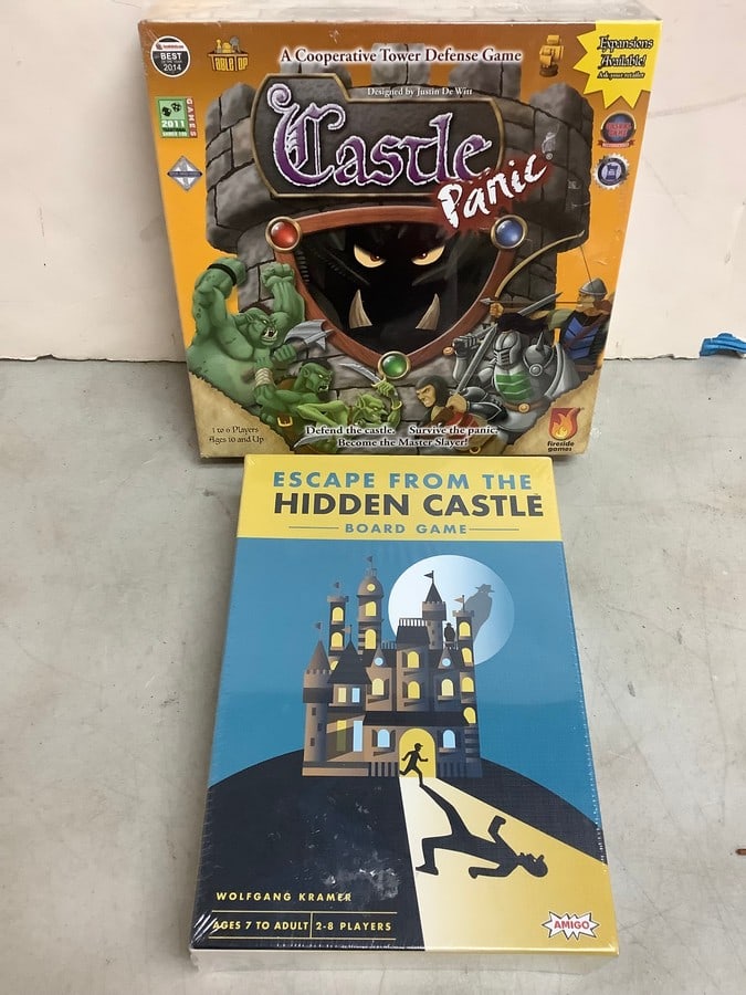 Board Games (Castle Panic, Escape from the Hidden Castle): Board Games (Castle Panic, Escape from the Hidden Castle)