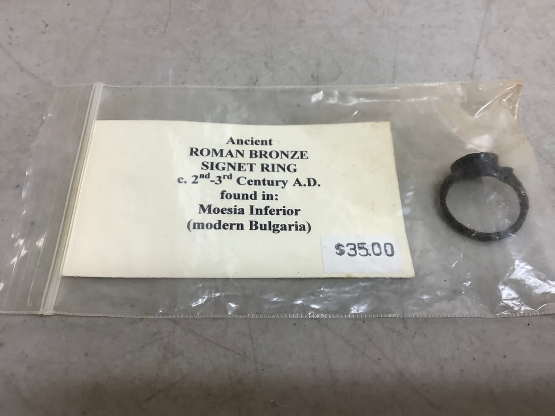 Ancient Roman Bronze Signet Ring C. 2nd-3rd Century A.D. (Found in Moesia Inferior - modern (1 of 1)