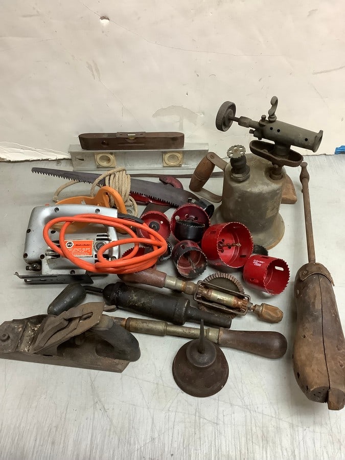 Vintage tools(leveler, plane, and more): Vintage tools(leveler, plane, and more)