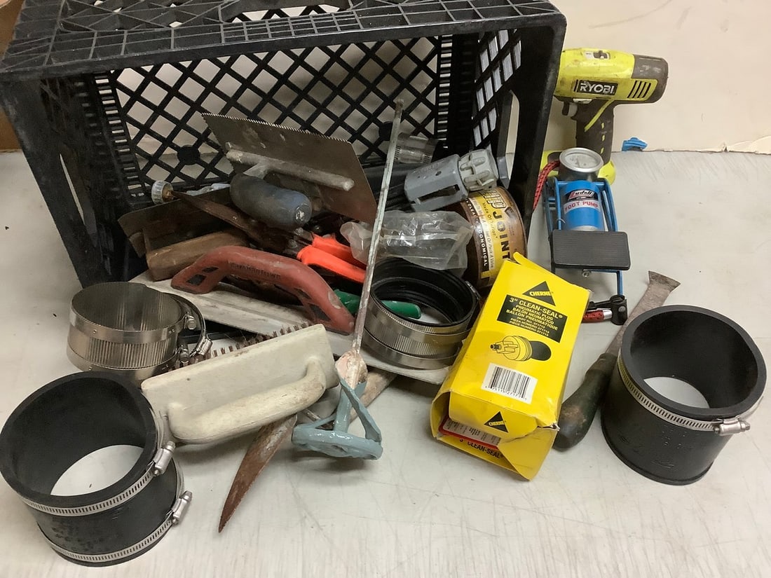 Vintage tools(foot pump, drill, and more) (1 of 1)