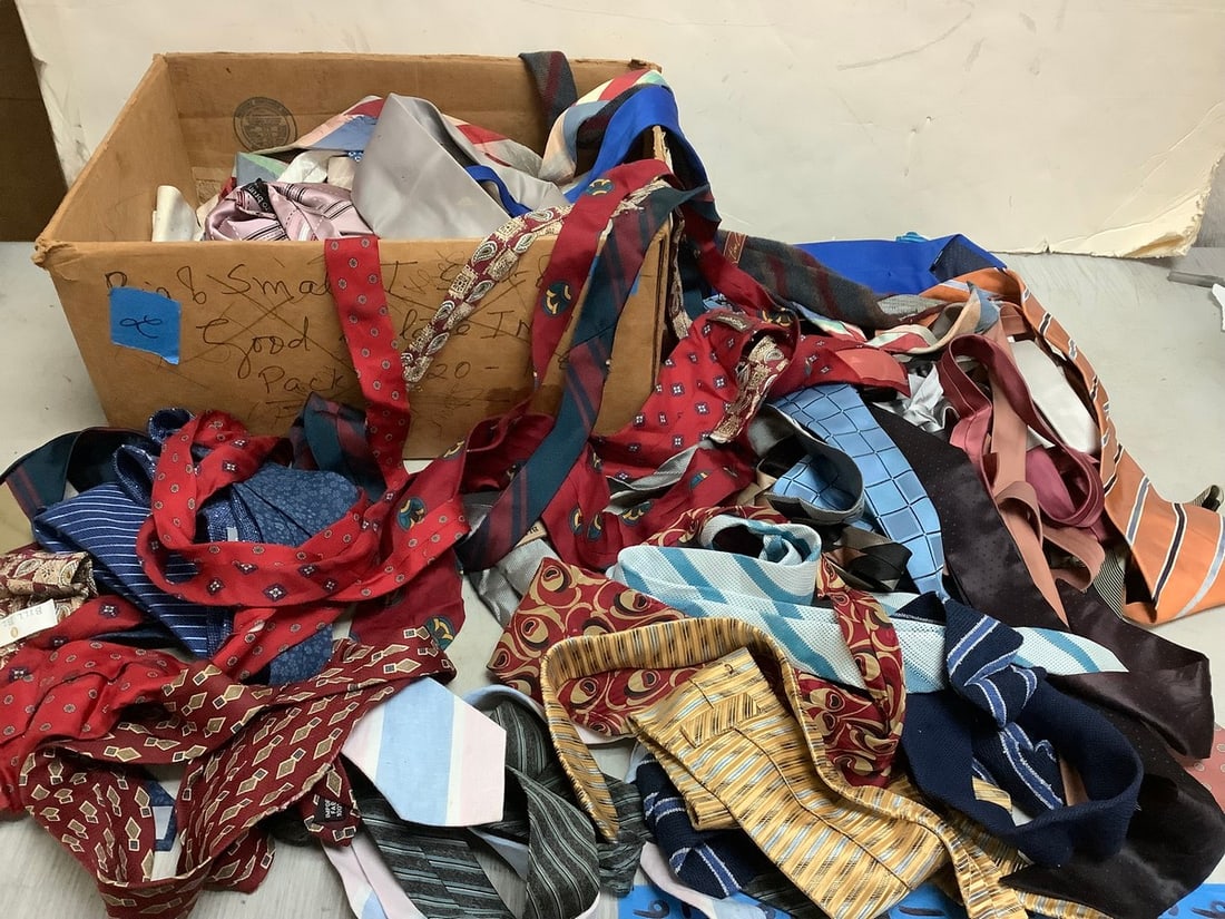 Vintage silk ties (1 of 1)