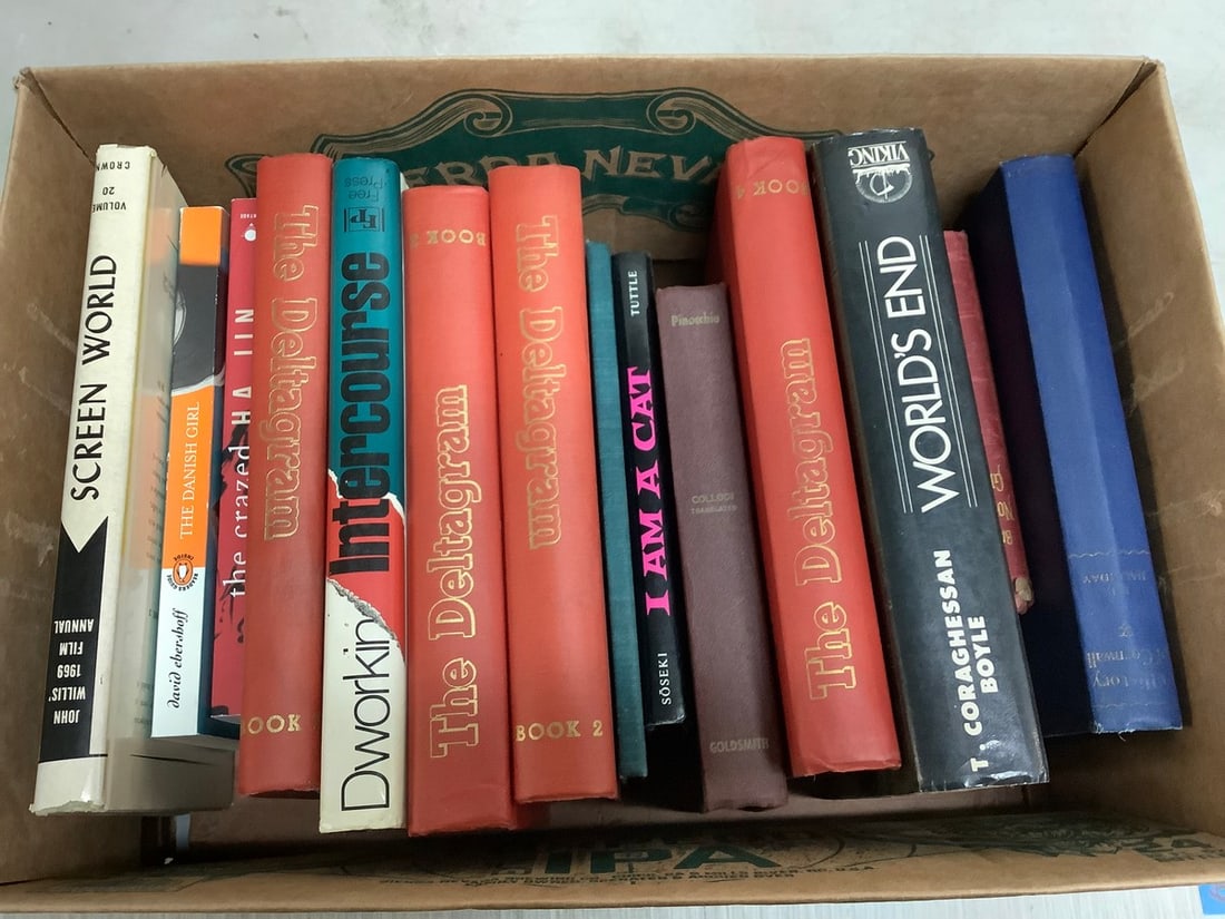 Various books(I am a Cat, The Delta Gram, World's End, and more) (1 of 1)