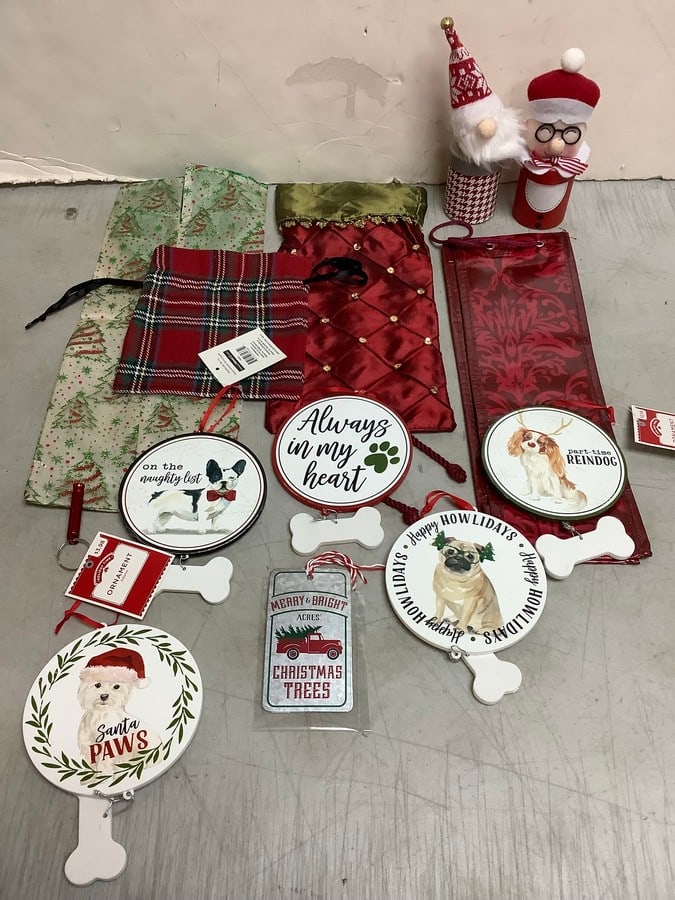 Christmas ornaments, santa gift containers, and more: Christmas ornaments, santa gift containers, and more