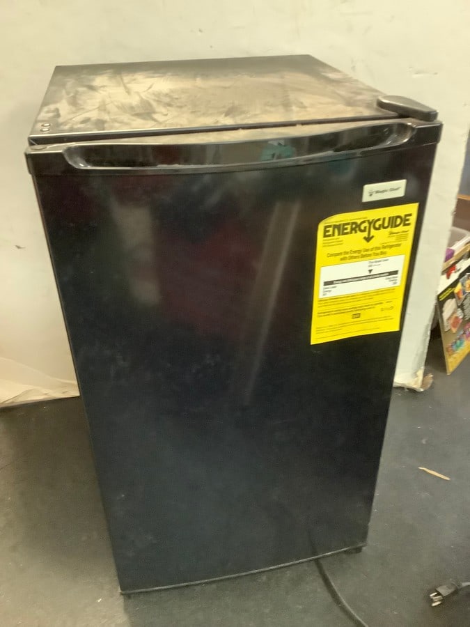 Magic Chef Mini Fridge - Model: MCBR440B (33.5inx19inx20.5in) (1 of 1)