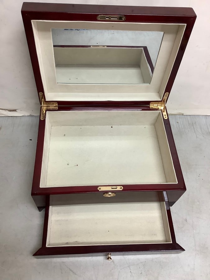 Decorative Jewelry Box (6.5inx13.25inx9.5in) (1 of 1)