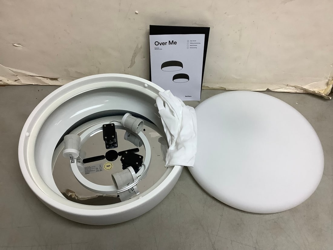 White Ceiling Light (Model - 643overme40) 15.75in Across (1 of 1)