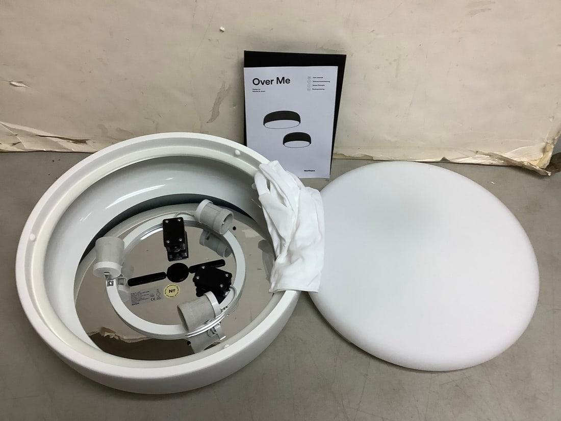 White Ceiling Light (Model - 643overme40) 15.75in Across (1 of 1)