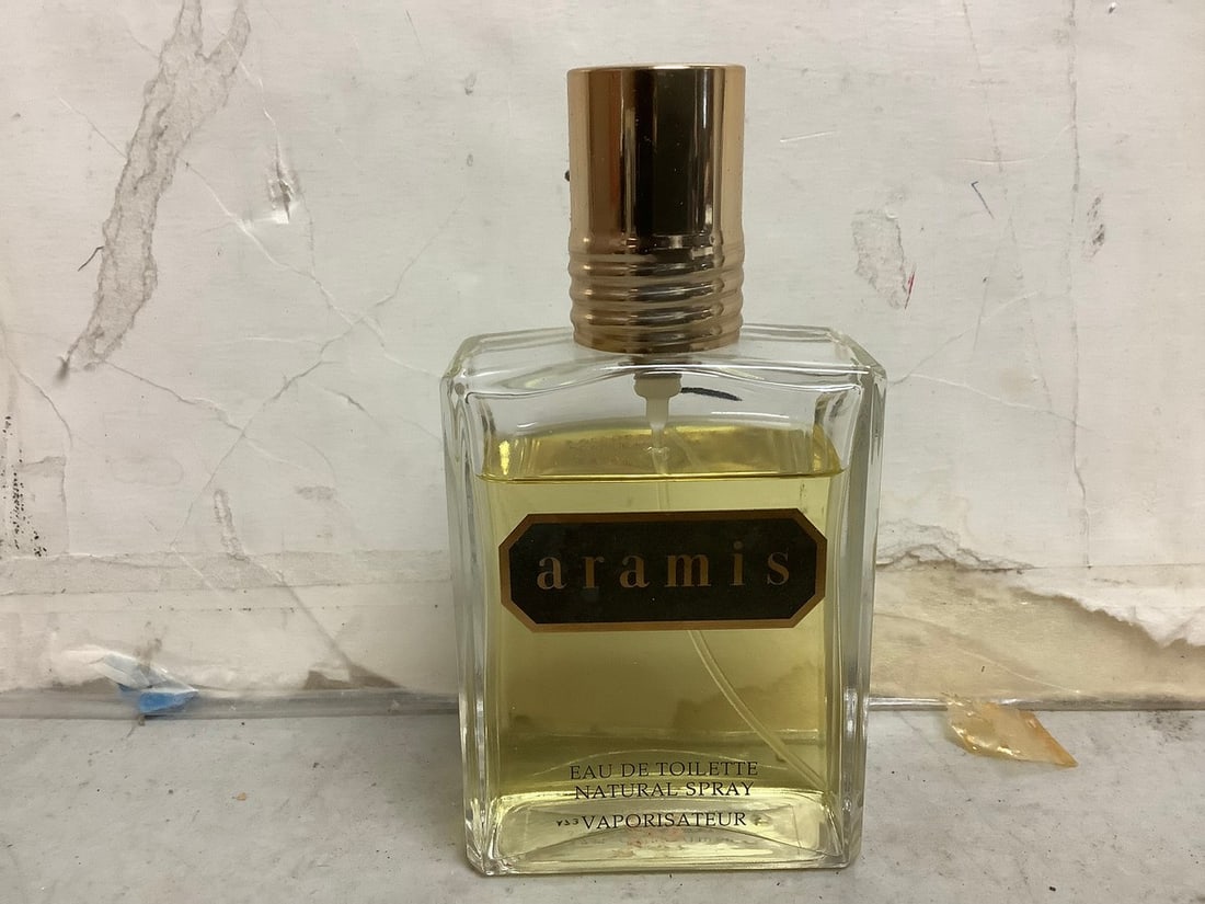 Aramis Parfum (3.75oz): Aramis Parfum (3.75oz)