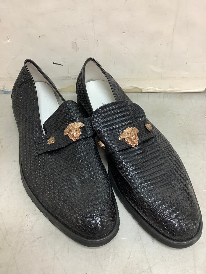 Slip on dress shoes(size 285): Slip on dress shoes(size 285)