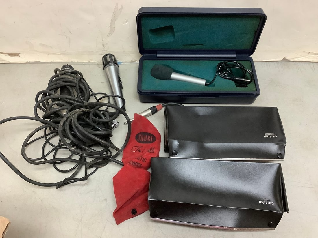 Shure Microphones(model:515SAC, model: SM57) with Case and Philips Cases (1 of 1)