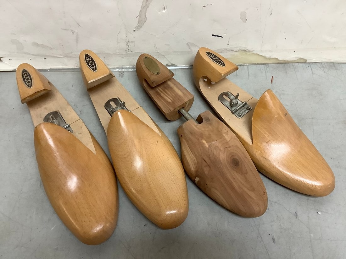 Gucci shoe extenders: Gucci shoe extenders