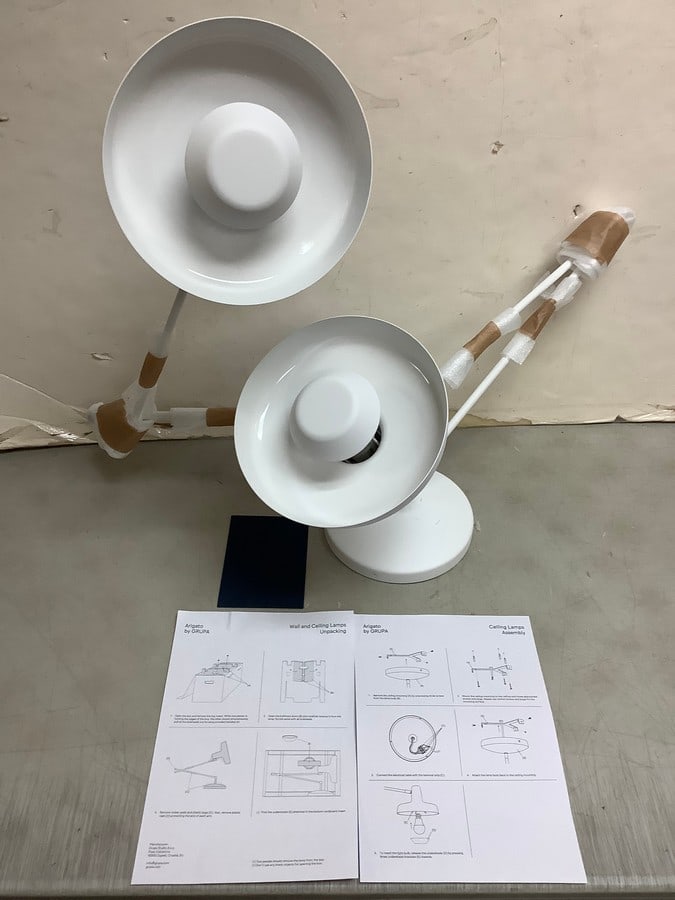 Arigato by GRUPA Wall/Ceiling Lamp with Manual - White (1 of 1)