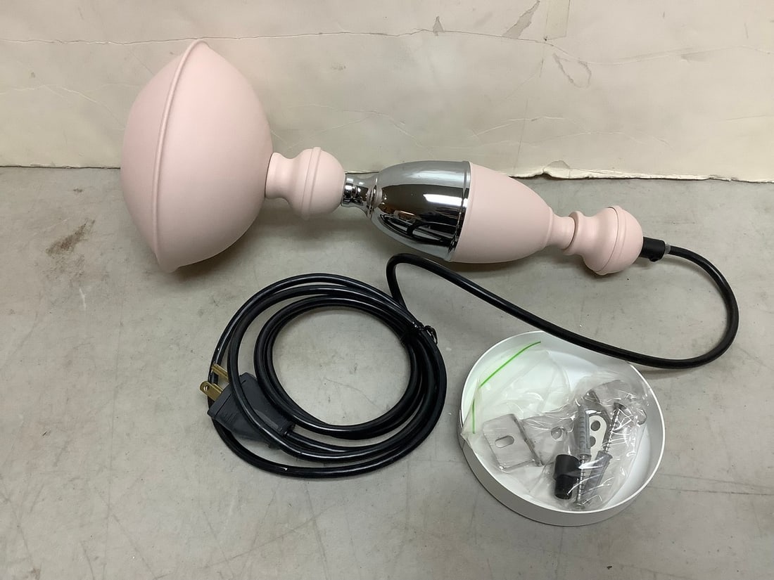 Ben Ben Light - Pink/Chrome (Suspension) Designed by Jacco Maris(Type 2): Ben Ben Light - Pink/Chrome (Suspension) Designed by Jacco Maris(Type 2)