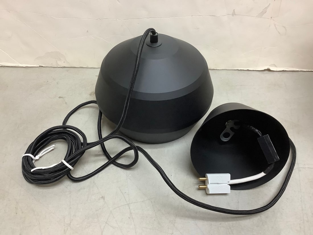 Pholc edge 20 black pendant light fixture (1 of 1)