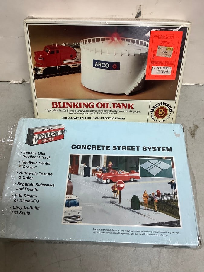 Cornerstone Concrete Street System and Bachmann Blinking Oil Tank: Cornerstone Concrete Street System and Bachmann Blinking Oil Tank