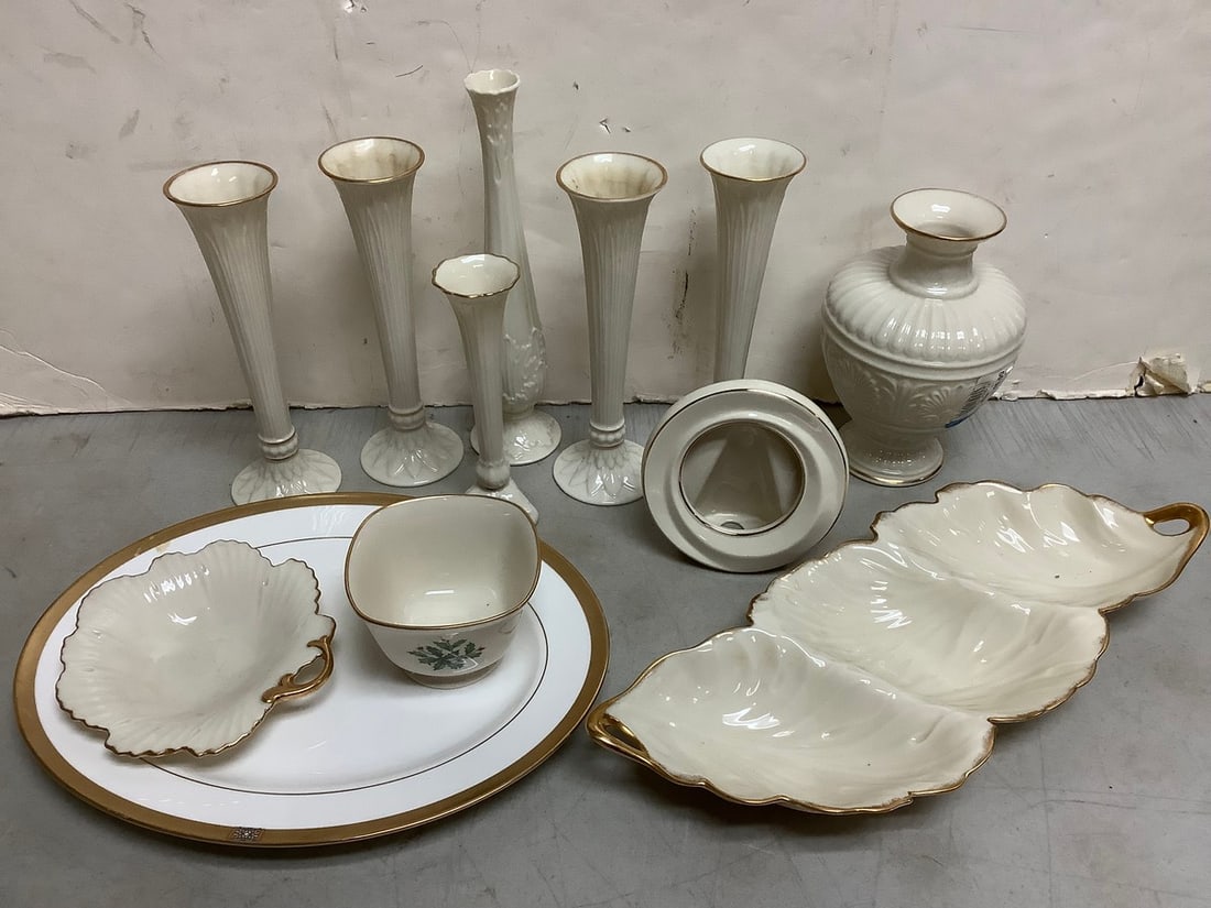 Lenox vase, candleholders, plate, and more(11in.tallest): Lenox vase, candleholders, plate, and more(11in.tallest)