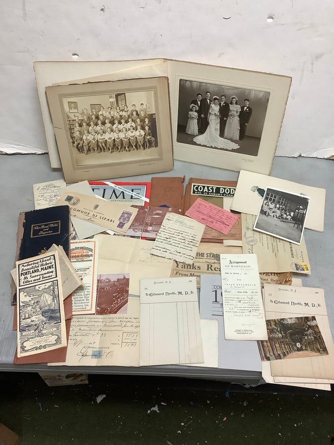 Vintage Ephemera (Photos, Documents and more): Vintage Ephemera (Photos, Documents and more)