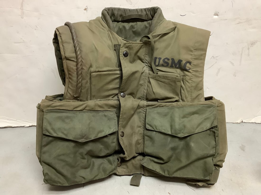 Vietnam War era Marine Corps Flak Jacket Armor Vest - 1955 (Medium) (1 of 1)