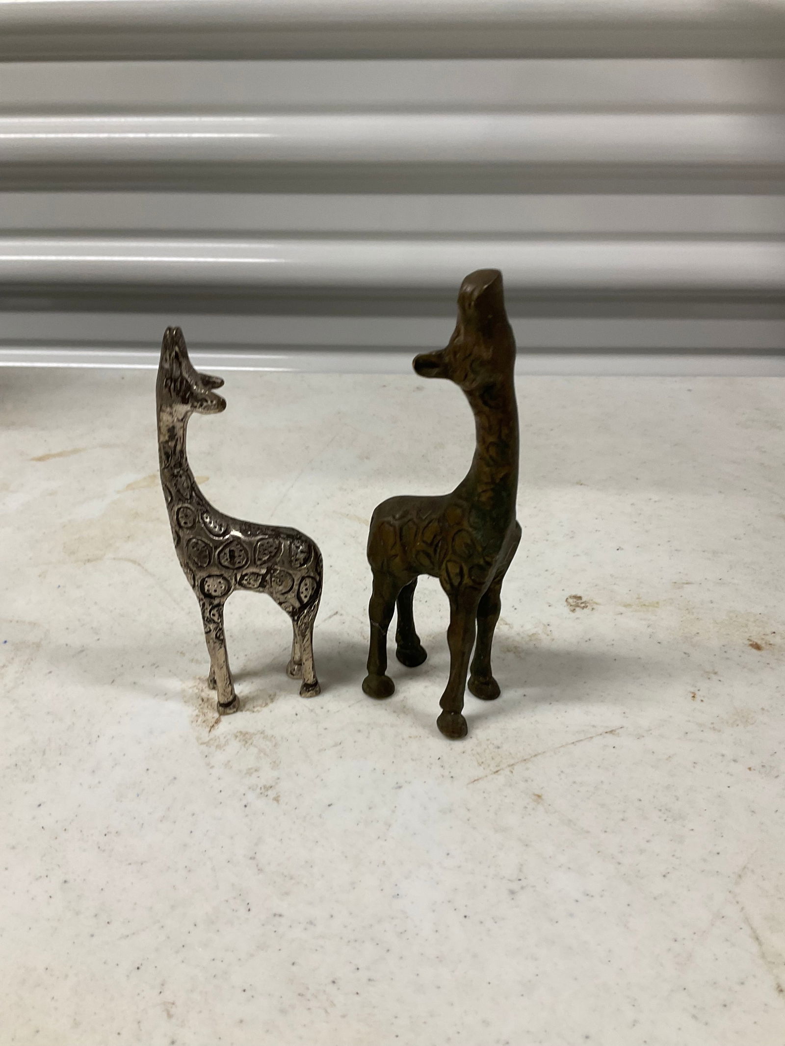 Lot of 2 mini brass giraffes 5 inches (1 of 1)