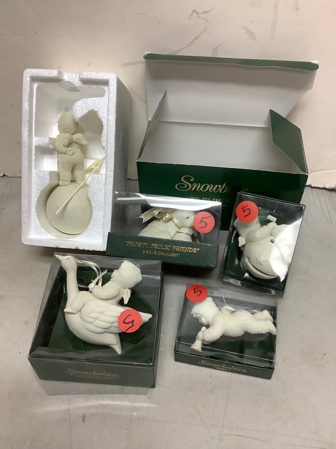 Snowbabies collectibles: Snowbabies collectibles