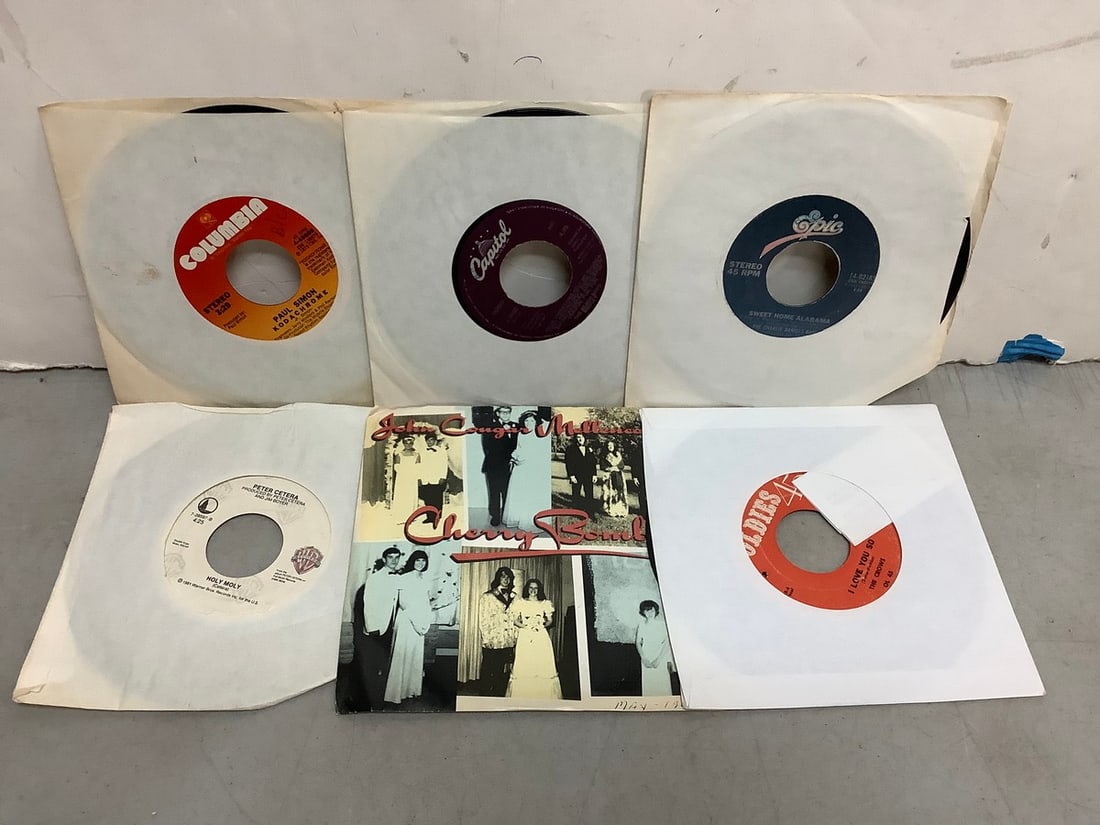 Vintage 45's(John Cougar, Paul Simon, Peter Cetera, and more): Vintage 45's(John Cougar, Paul Simon, Peter Cetera, and more)