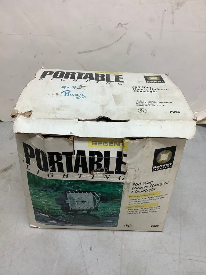 Portable Lighting 500 watt Quartz Halogen Floodlight (1 of 1)