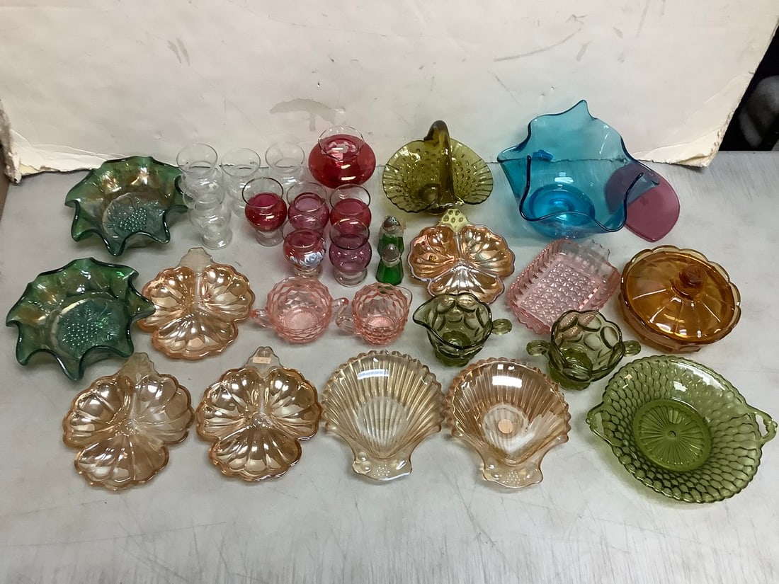 Depression Glass Plates, Cups, Bowls and more (Tallest - 6.5in): Depression Glass Plates, Cups, Bowls and more (Tallest - 6.5in)