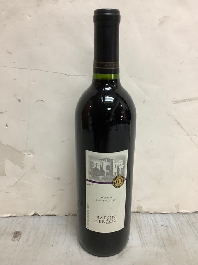 Baron Herzog Merlot (750 ml) Full: Baron Herzog Merlot (750 ml) Full