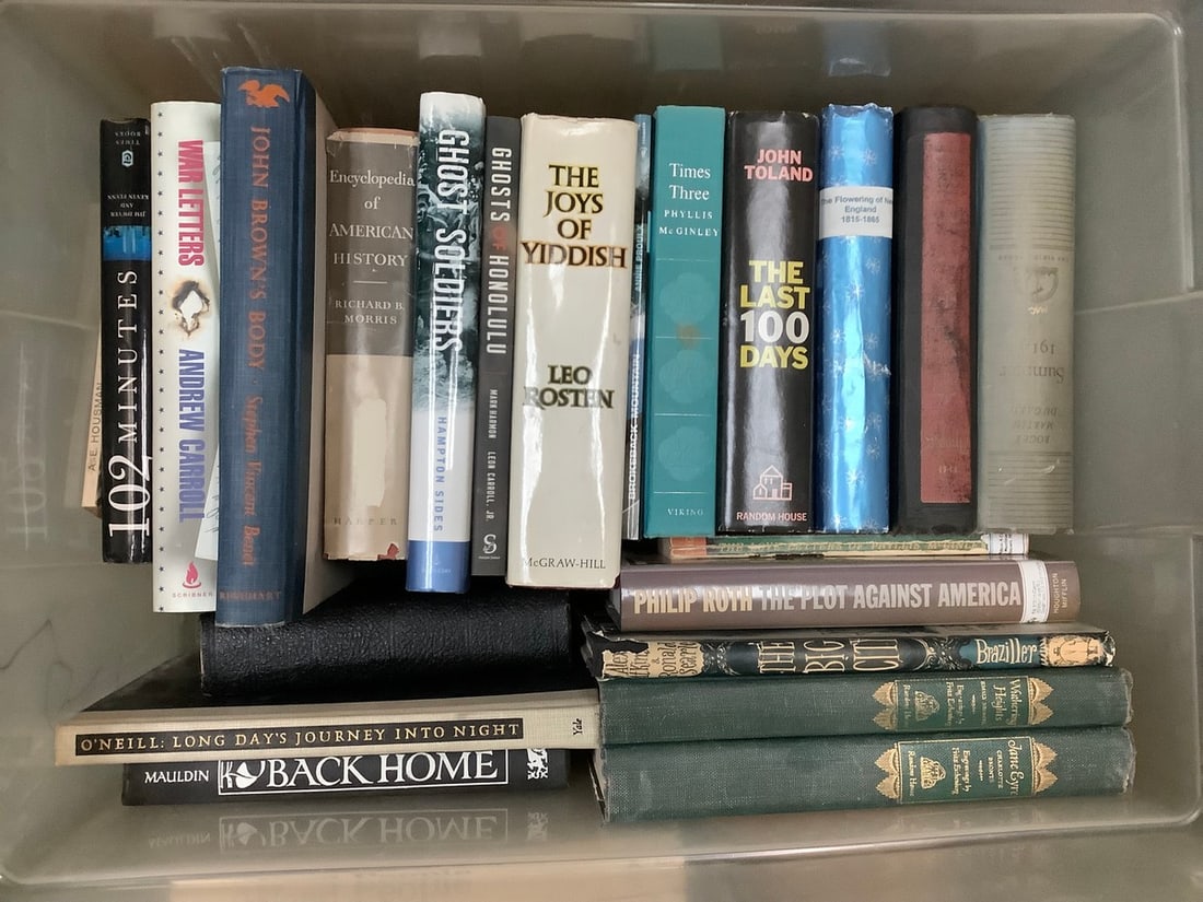 Various Books (Ghost Soldiers, The Last 100 Days and more): Various Books (Ghost Soldiers, The Last 100 Days and more)