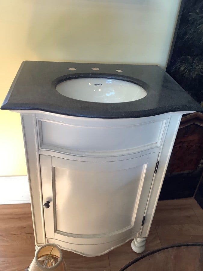 Ambella under mount porcealin sink granite top with cabinet(new-36in.x20in.x25in.): Ambella under mount porcealin sink granite top with cabinet(new-36in.x20in.x25in.)