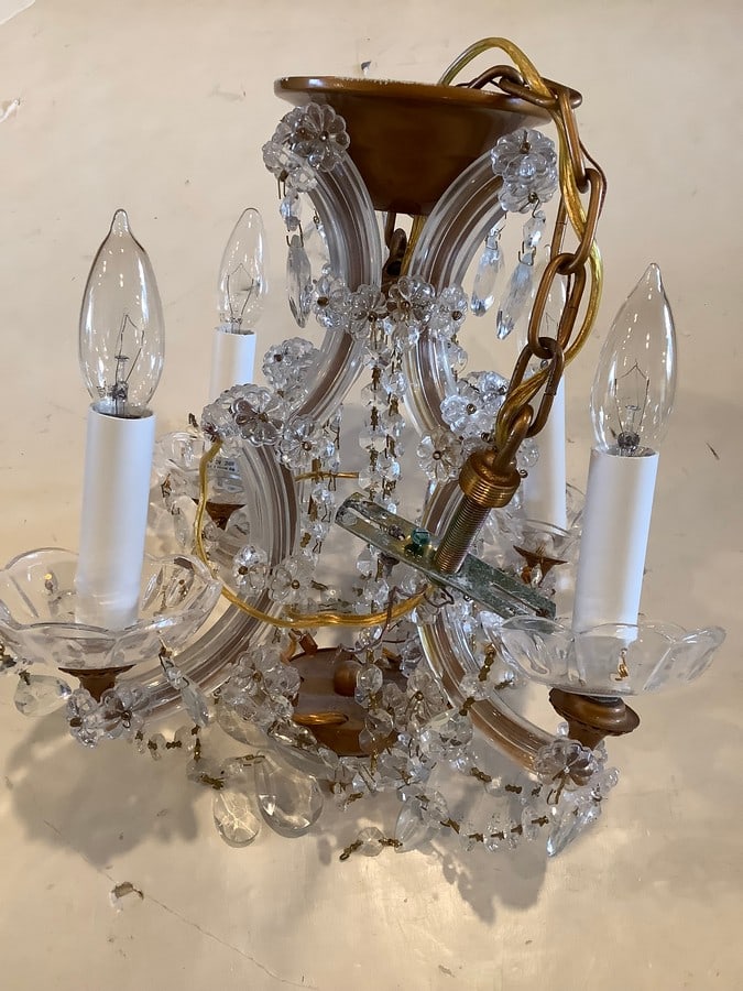 Chandelier light fixture(15in.long): Chandelier light fixture(15in.long)